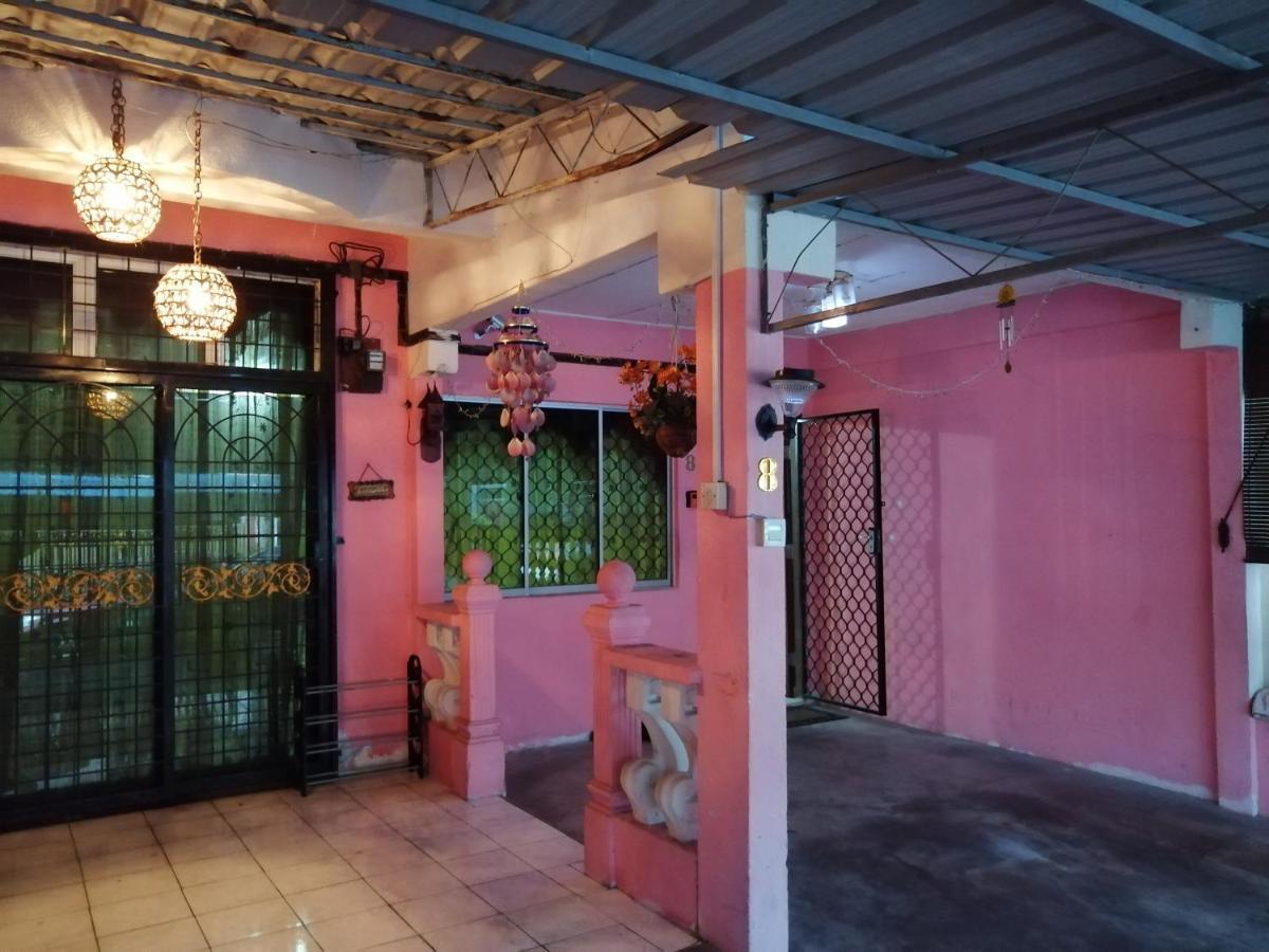 Kluang Barat Homestay Extérieur photo